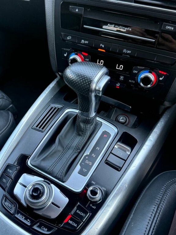 Audi Q5 2014 64 2.0 Silver #30