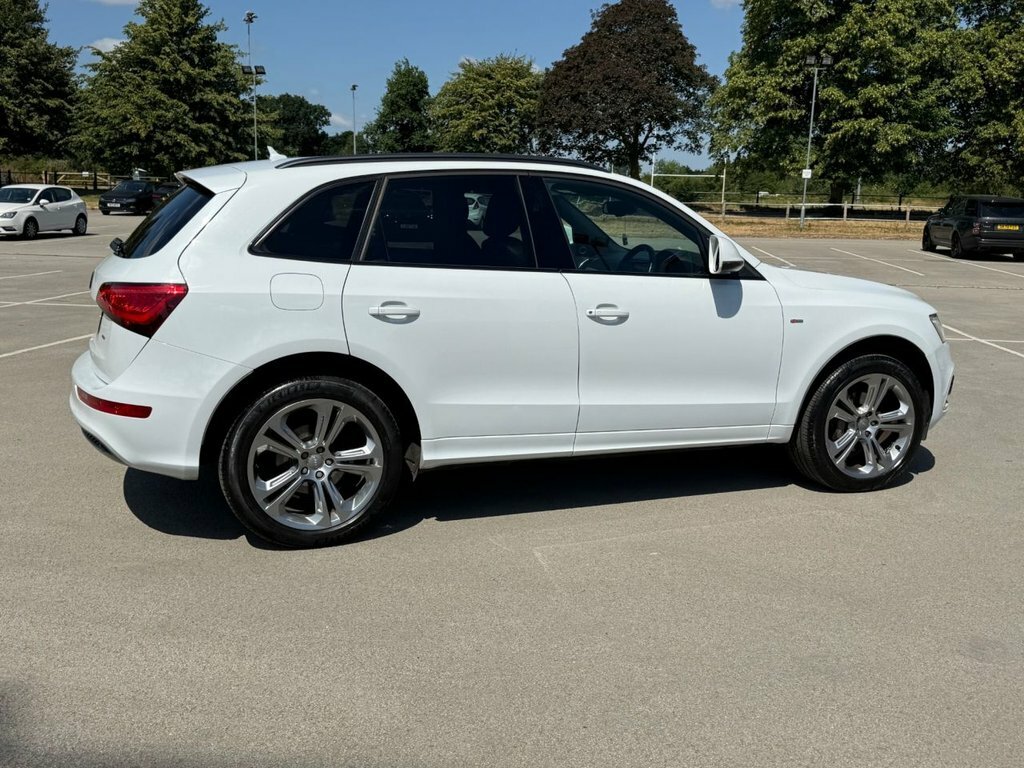 Audi Q5 2014 64 2.0 Silver #44