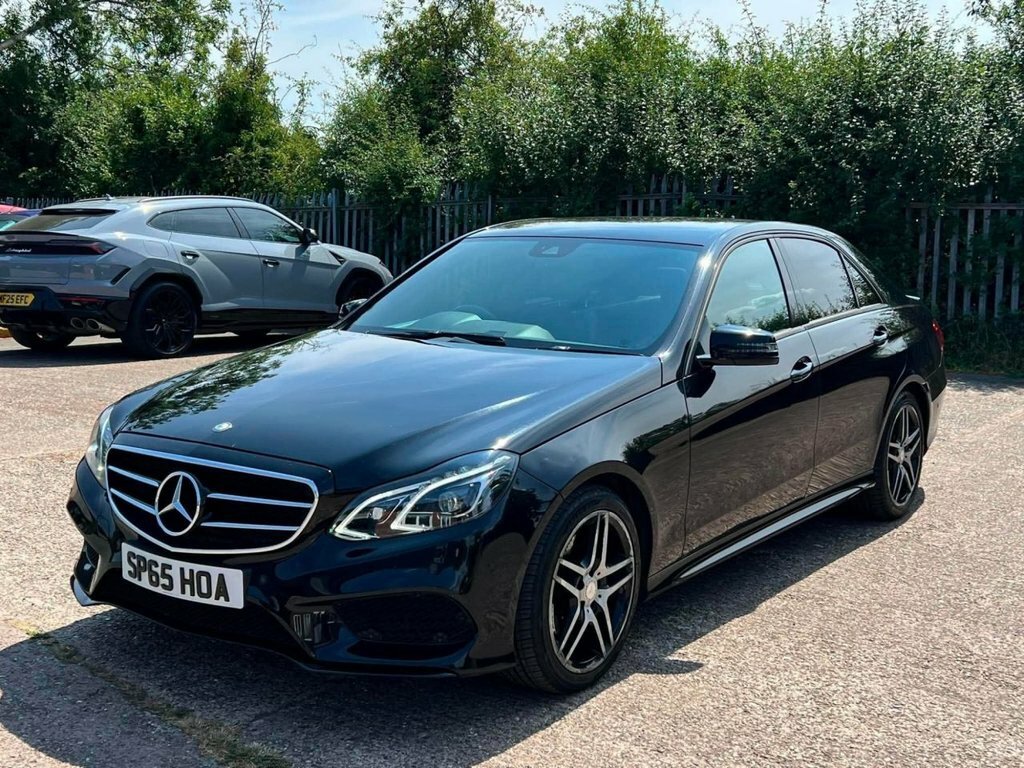 Mercedes-Benz E Class 2.1L Amg Night Edition Black #2