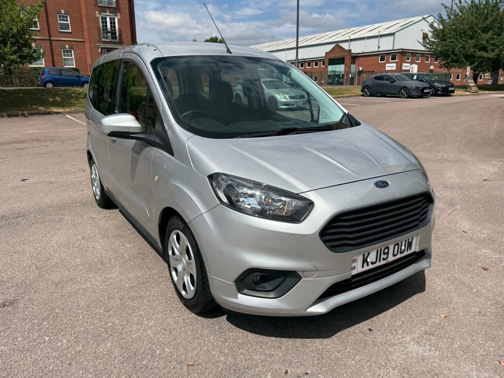 Ford Tourneo Courier Hatchback Black #58