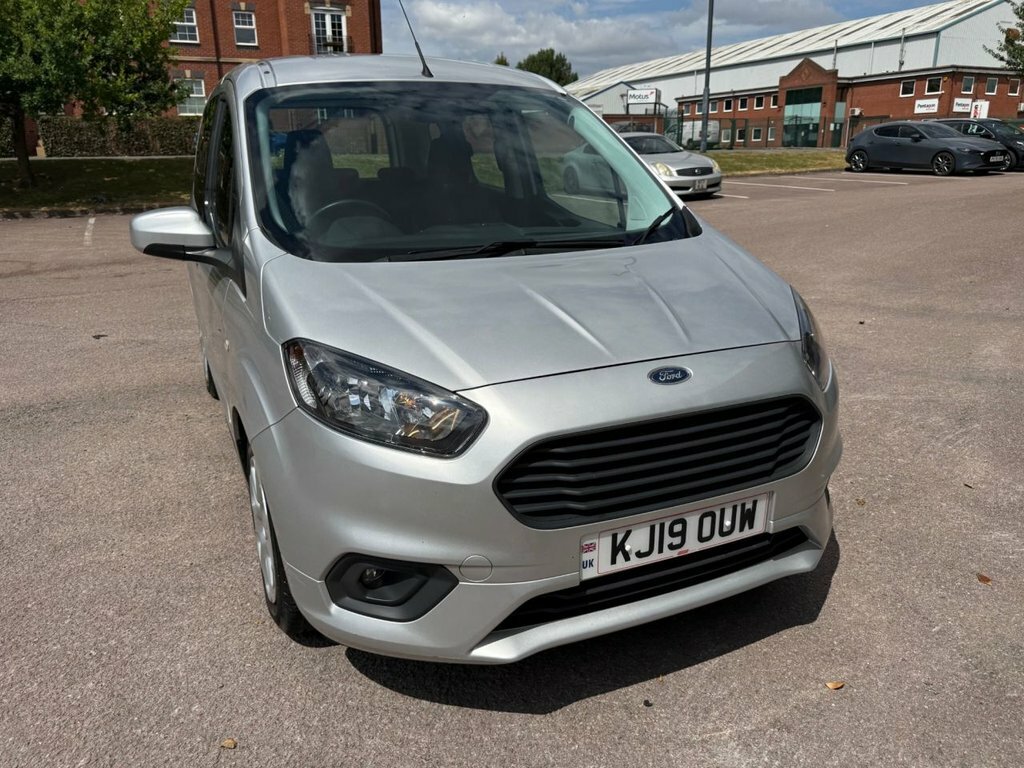 Ford Tourneo Courier Hatchback Black #53