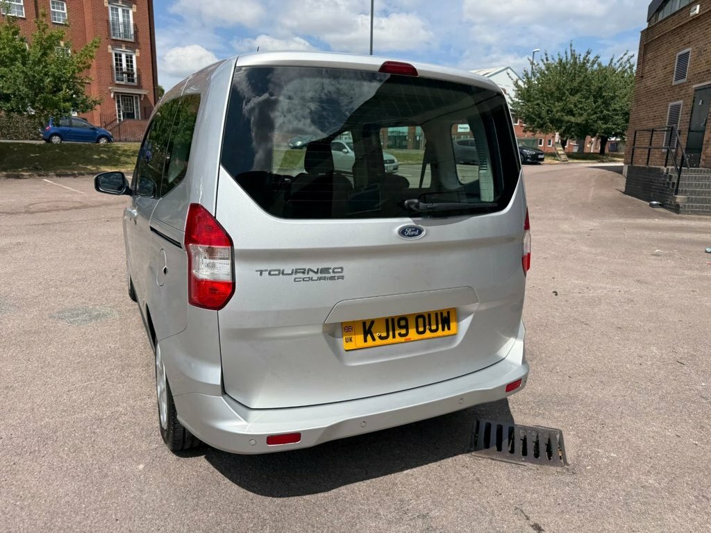 Ford Tourneo Courier Hatchback Black #61