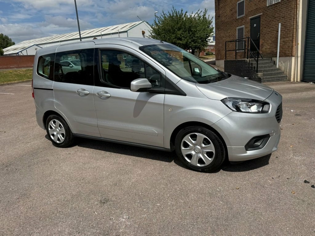 Ford Tourneo Courier Hatchback Black #99