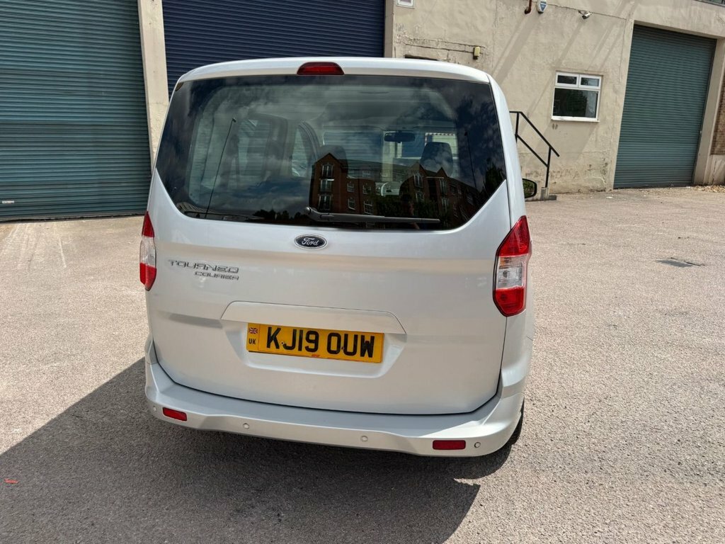 Ford Tourneo Courier Hatchback Black #113