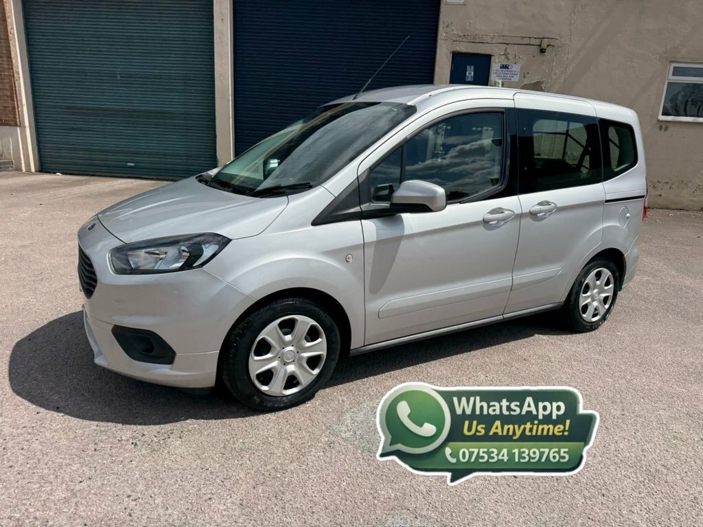 Ford Tourneo Courier Hatchback Black #114