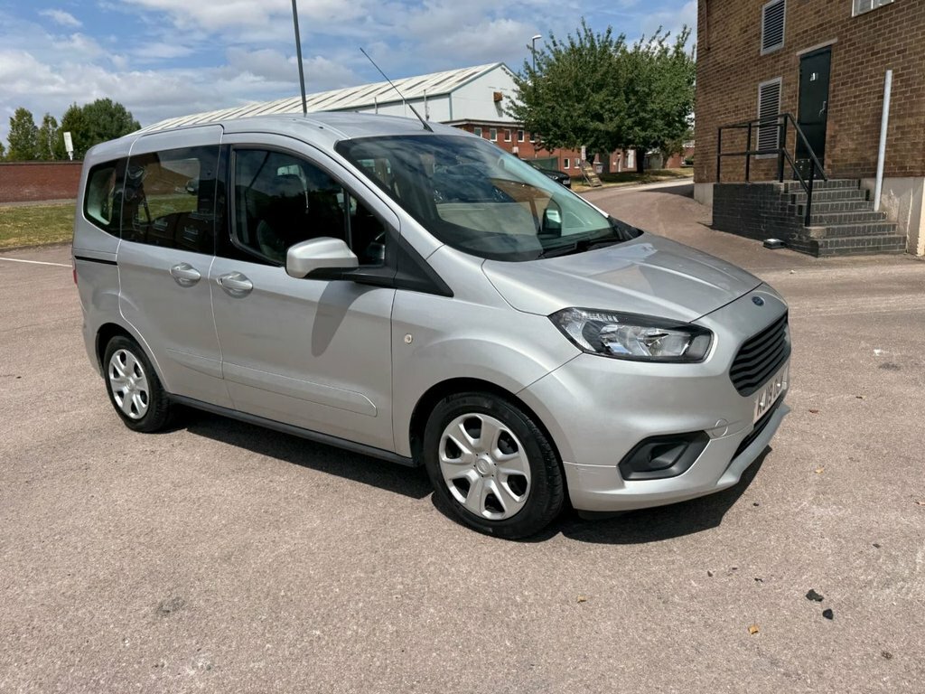 Ford Tourneo Courier Hatchback Black #55