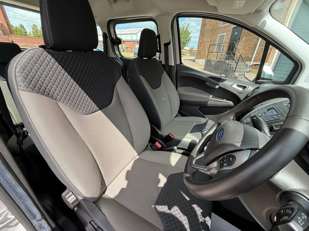 Ford Tourneo Courier Hatchback Black #91
