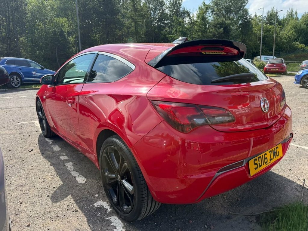 Vauxhall Astra GTC 1.4L Limited Edition Red #4