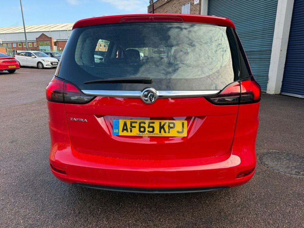 Vauxhall Zafira Tourer 1.4L Exclusiv Red #6
