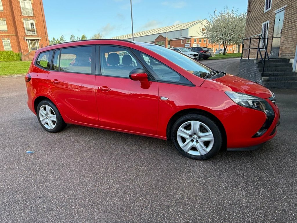 Vauxhall Zafira Tourer 1.4L Exclusiv Red #5
