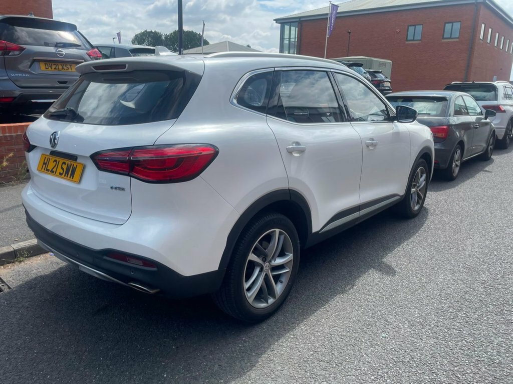 MG HS 1.5L Exclusive White #5