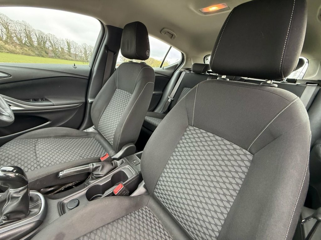 Vauxhall Astra 1.4L Design Black #3