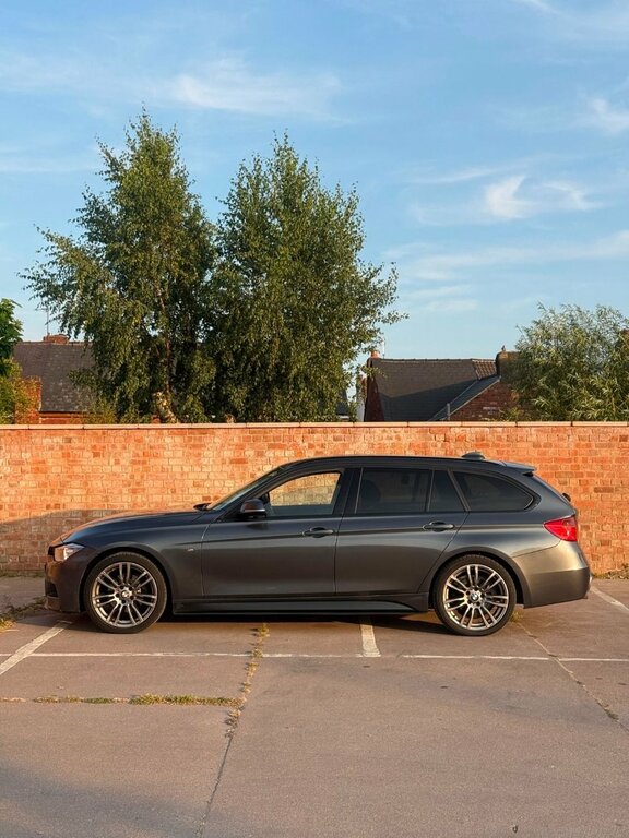 BMW 3 Series 330D M Sport Blue #4