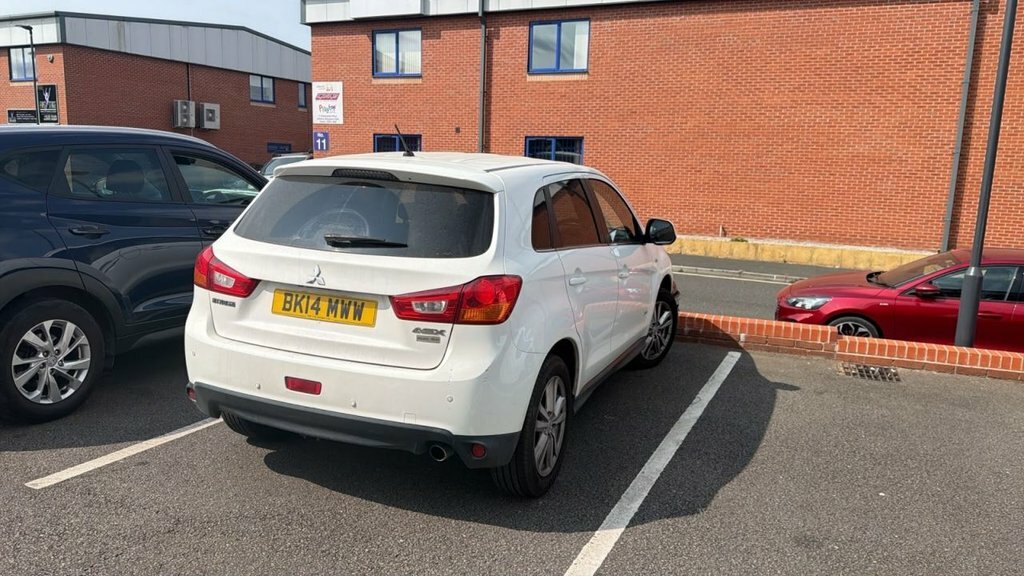 Mitsubishi ASX 2.2L 4 White #3
