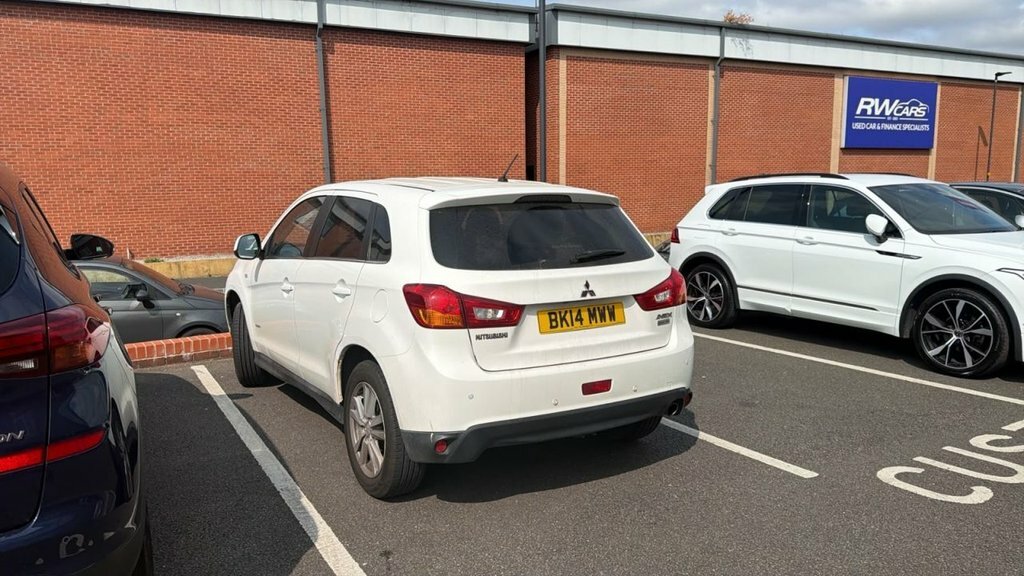 Mitsubishi ASX 2.2L 4 White #2