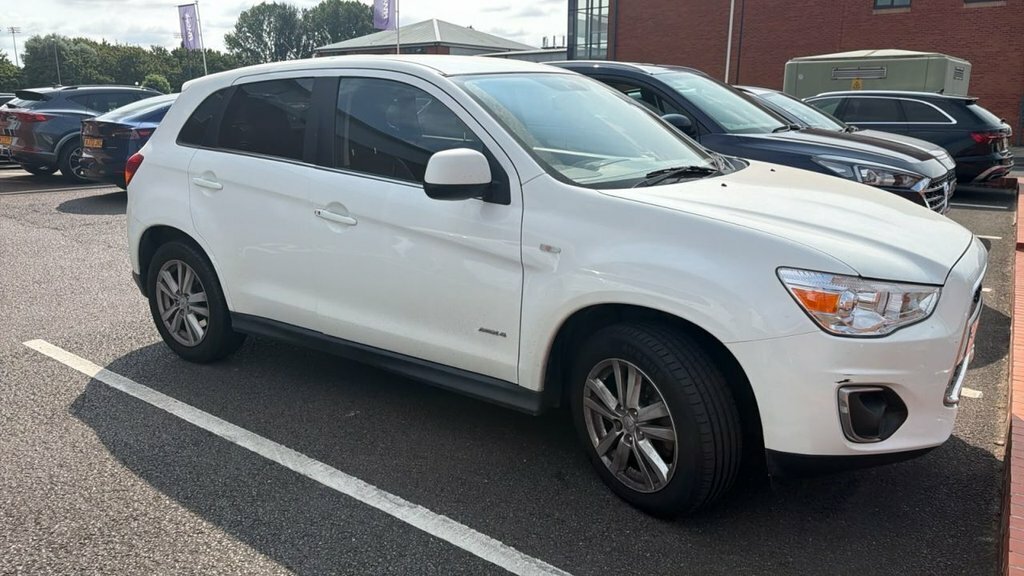 Mitsubishi ASX 2.2L 4 White