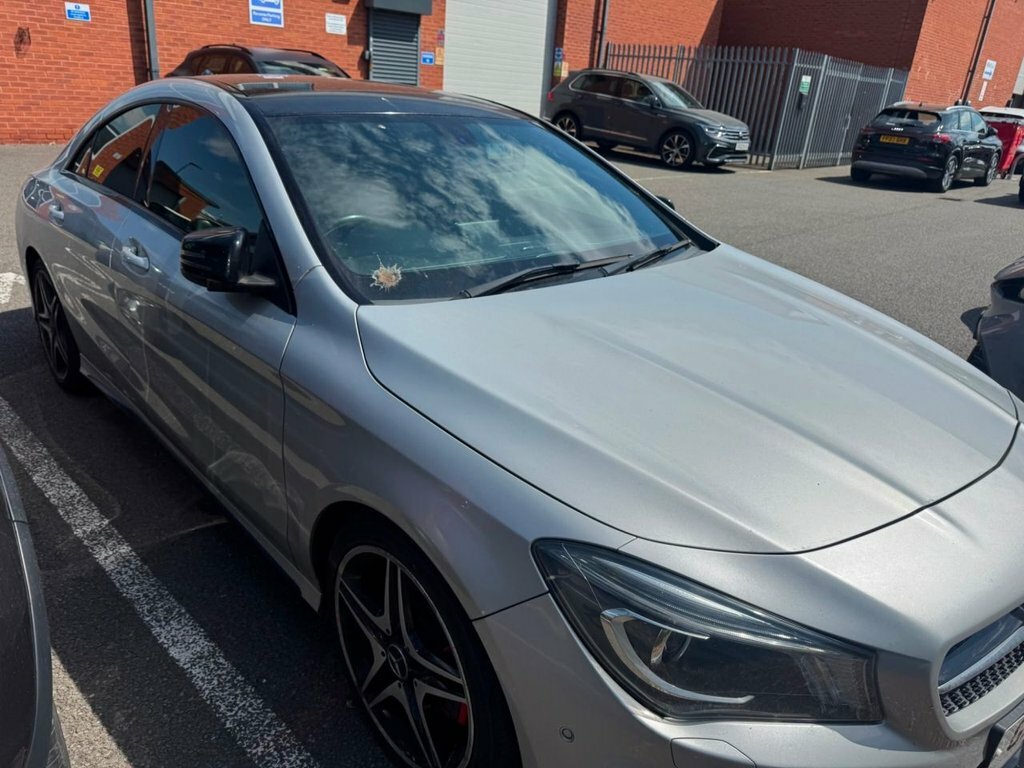 Mercedes-Benz CLA Class 2.1L Amg Sport Silver