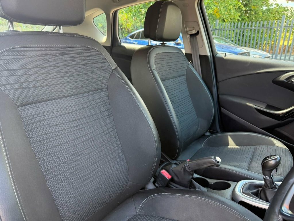 Vauxhall Astra 1.4L Excite Grey #3