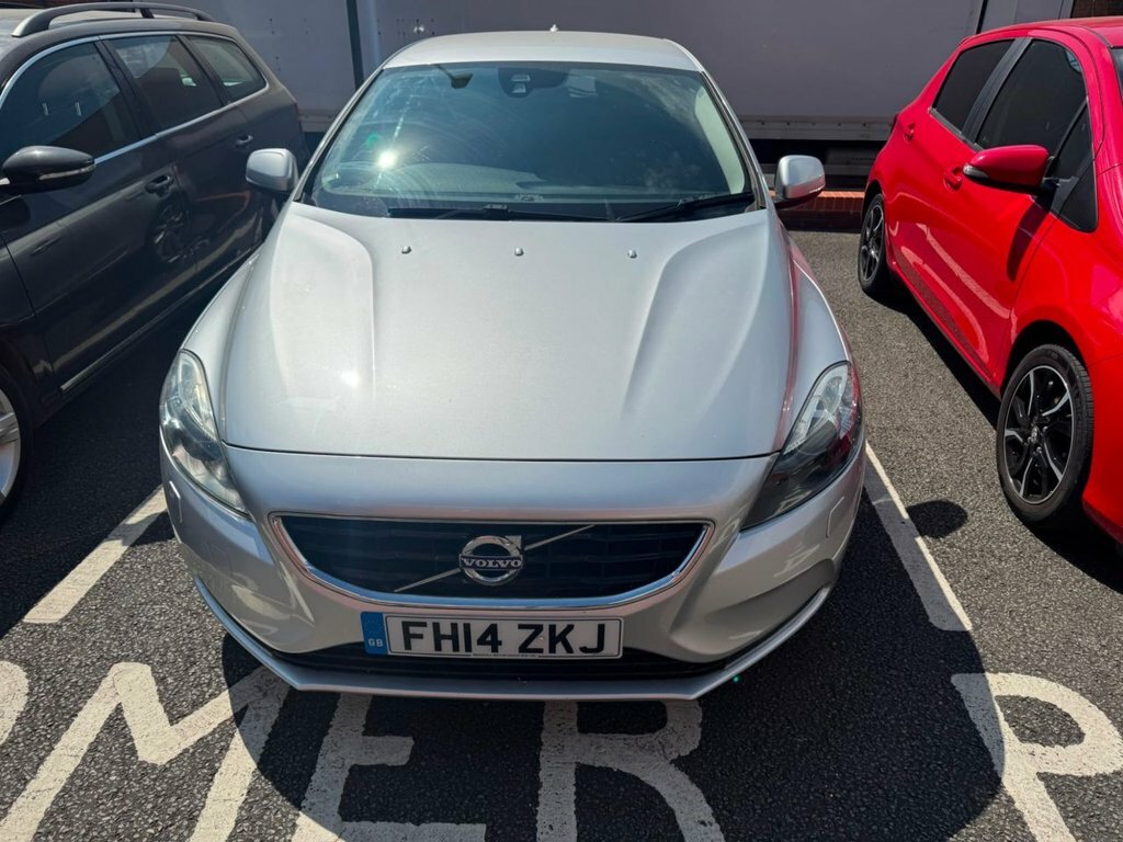 Volvo V40 1.6L Se Lux Silver #2