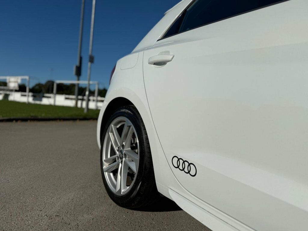 Audi A1 1.5L S Line White #6