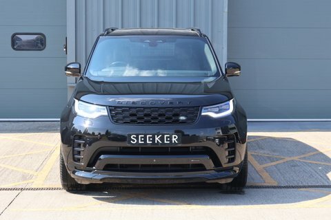 Land Rover Discovery 2023 73 R-dynamic Black #2