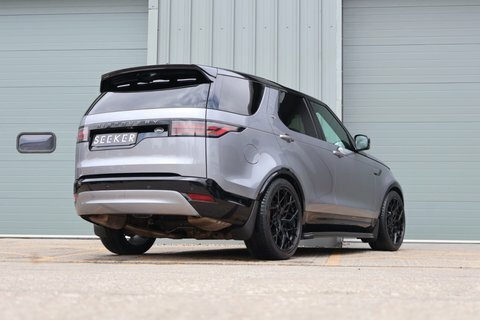 Land Rover Discovery 2023 73 2023 Grey #6