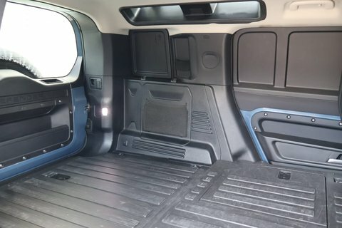 Land Rover Defender 110 D250 S Black #22