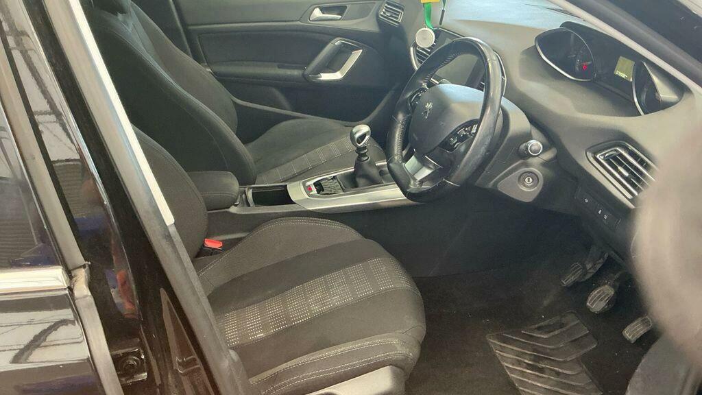 Peugeot 308 1.6 Bluehdi Allure Euro 6 Ss Black #6
