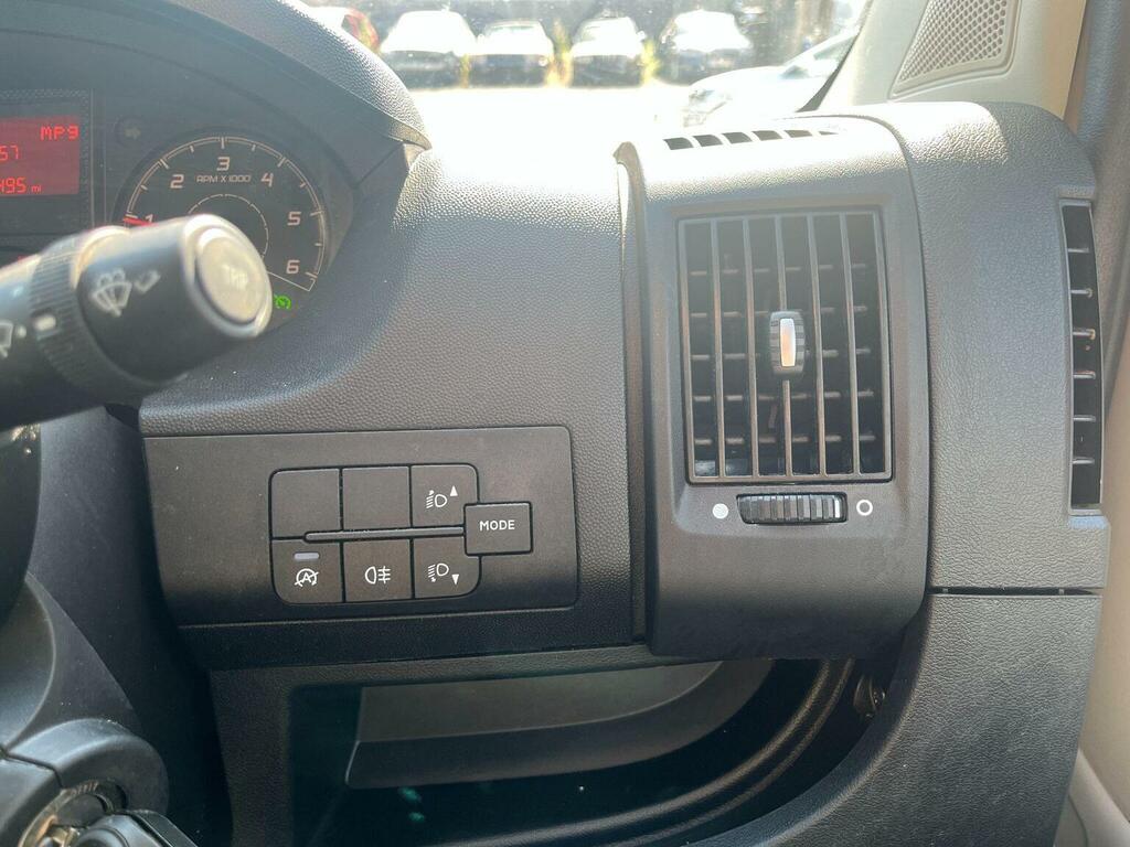 Vauxhall Movano Panel Van White #15