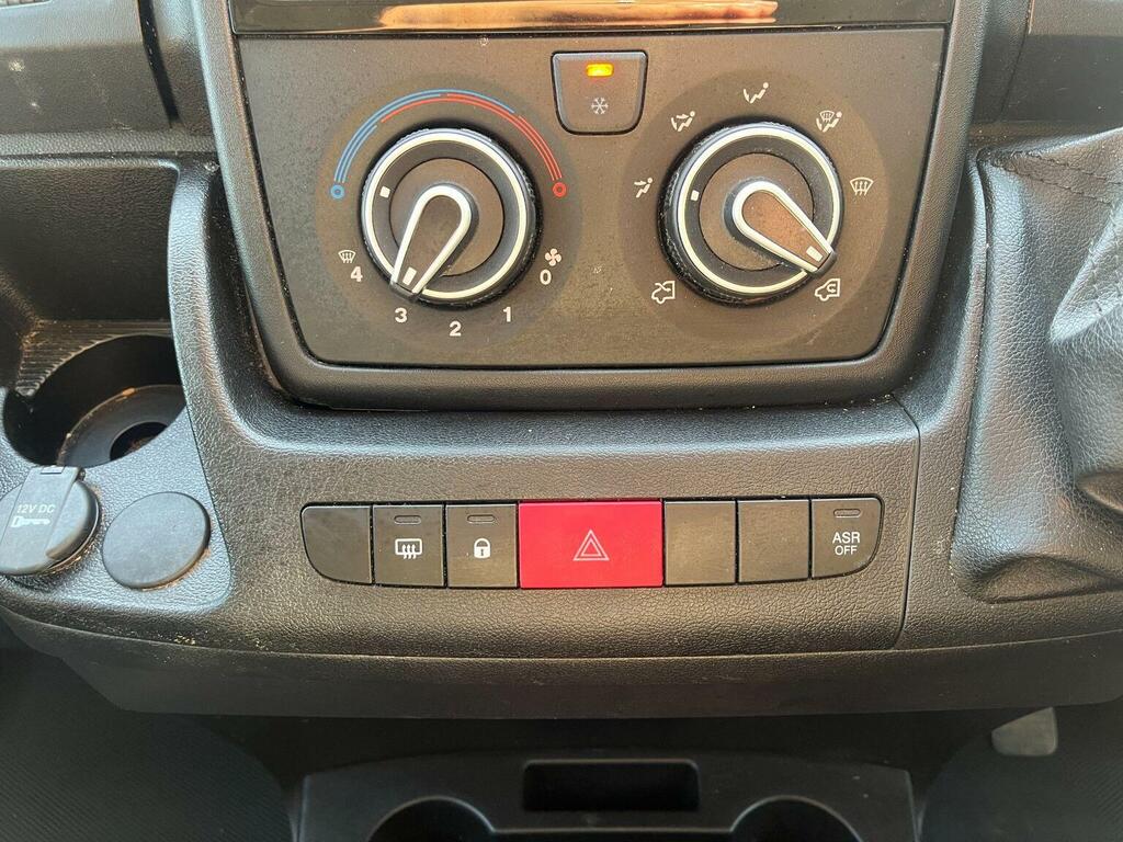 Vauxhall Movano Panel Van White #27