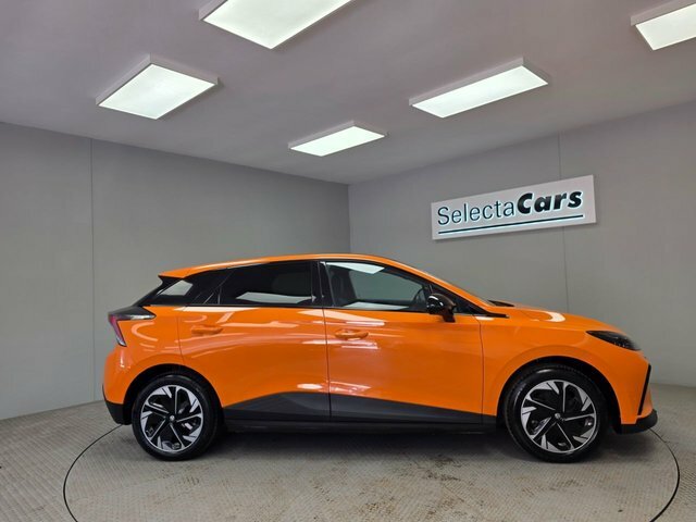 MG 1100 64Kwh Trophy Long Range Hatchback Aut Orange #4