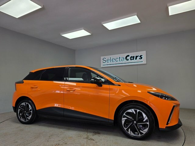 MG 1100 64Kwh Trophy Long Range Hatchback Aut Orange #3