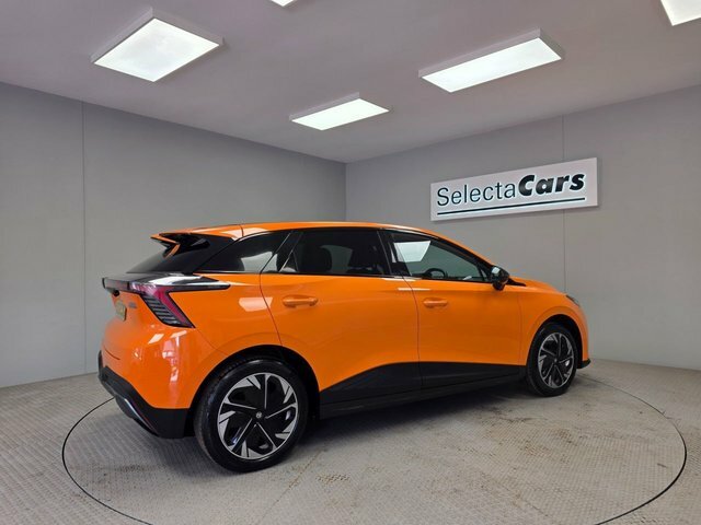 MG 1100 64Kwh Trophy Long Range Hatchback Aut Orange #5