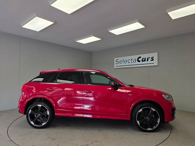 Audi Q2 1.0 Tfsi 30 Black Edition Suv Eu Red #5