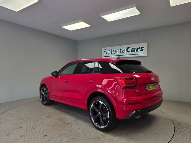 Audi Q2 1.0 Tfsi 30 Black Edition Suv Eu Red #2