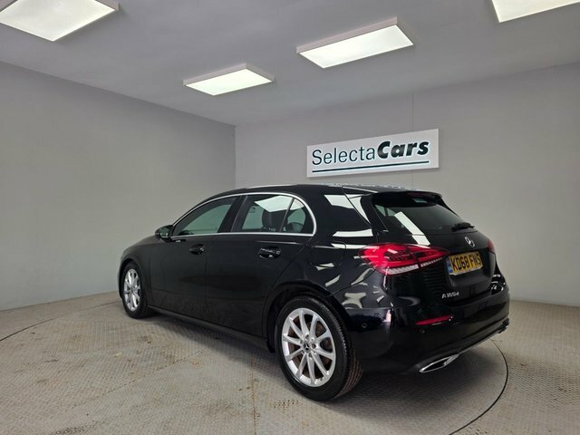 Mercedes-Benz A Class 1.5 A180d Sport Executive Hatchback 7 Black #2