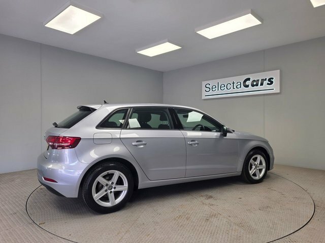 Audi A3 1.6 Tdi 30 Se Technik Sportback LM68MYT Silver #6