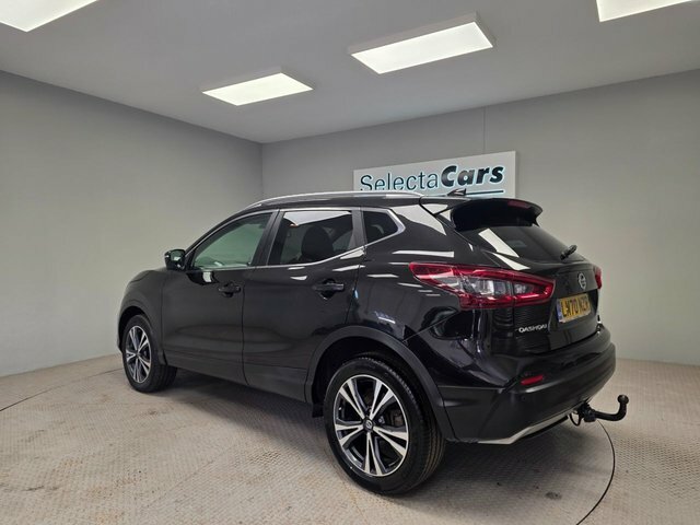 Nissan Qashqai 1.3 Dig-t N-connecta Suv Euro 6 LM70NZR Black #2