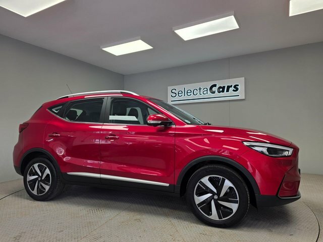 MG ZS 51.1Kwh Trophy Suv 176 Ps Red