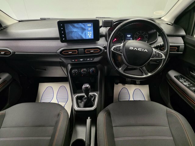 Dacia Sandero Stepway 1.0 Tce Extreme Cvt Green #29