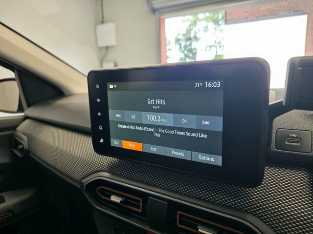 Dacia Sandero Stepway 1.0 Tce Extreme Cvt Green #19