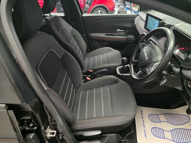 Dacia Sandero Stepway 1.0 Tce Extreme Cvt Green #26