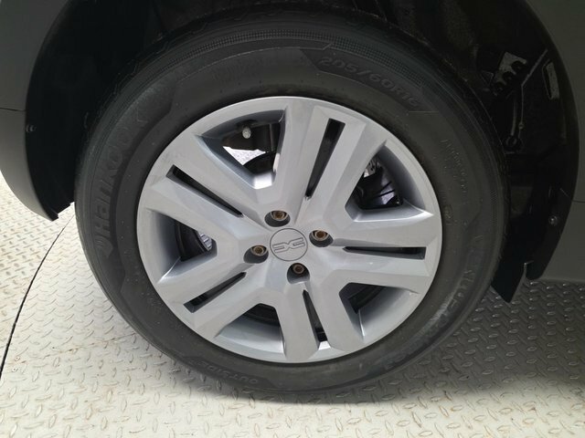 Dacia Sandero Stepway 1.0 Tce Extreme Cvt Green #14