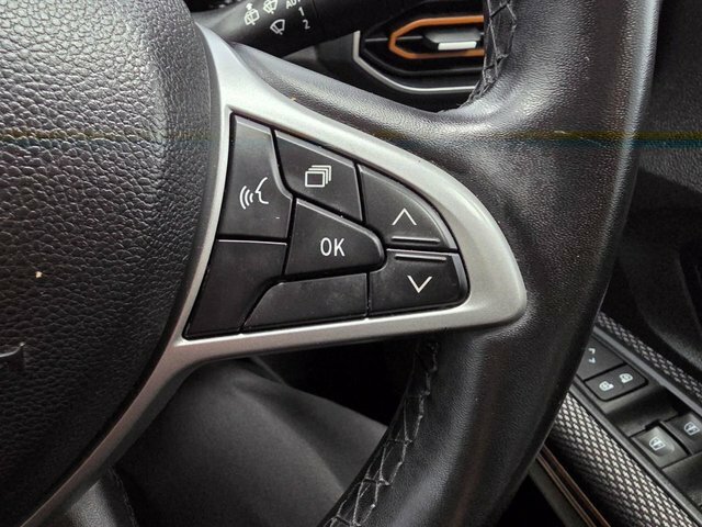 Dacia Sandero Stepway 1.0 Tce Extreme Cvt Green #25