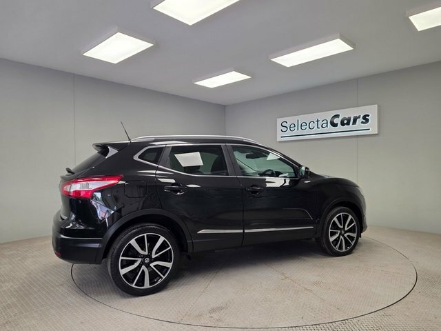 Nissan Qashqai 1.6 Dig-t Tekna Suv 2Wd Euro 6 Black #6