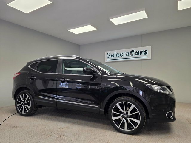 Nissan Qashqai 1.6 Dig-t Tekna Suv 2Wd Euro 6 Black