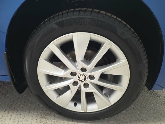Skoda Kamiq Se Black #16
