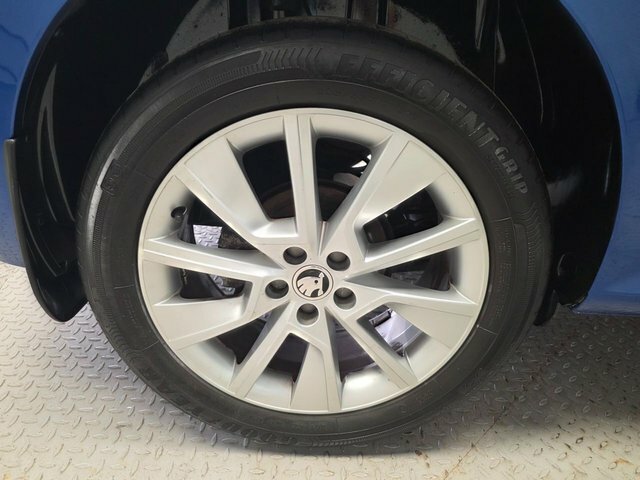Skoda Kamiq Se Black #15