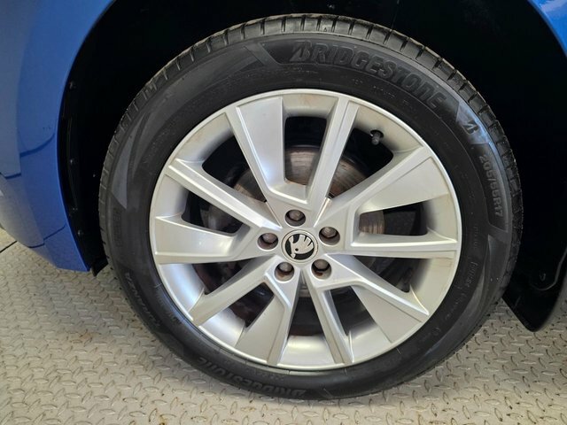 Skoda Kamiq Se Black #17