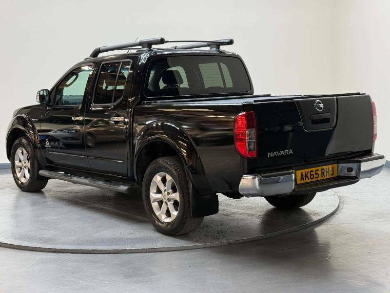 Nissan Navara 2.5 Dci Salomon 4Wd Euro 5 - 2015 65 Black #6